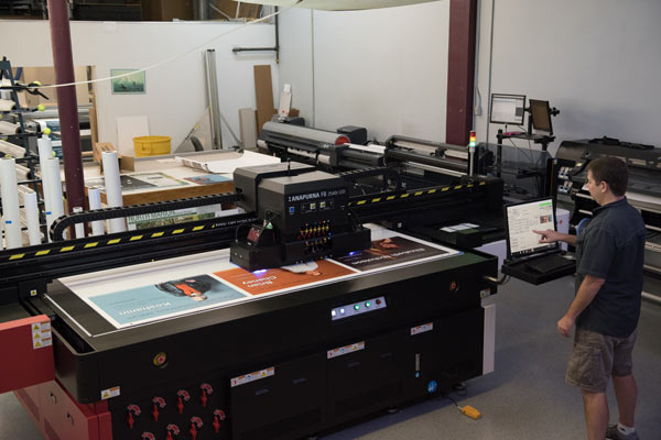 Flatbed Printer 2 600x400 1